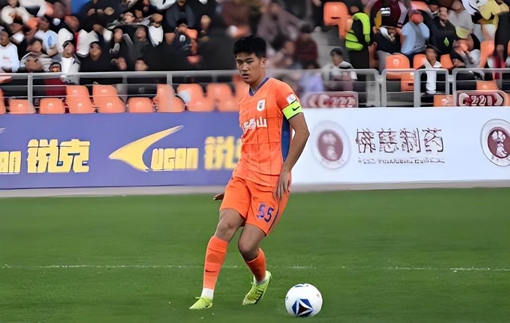 开云电竞-鲁能做出重要决定！事关陈泽仕和彭啸何时归队冬训，让球迷意外