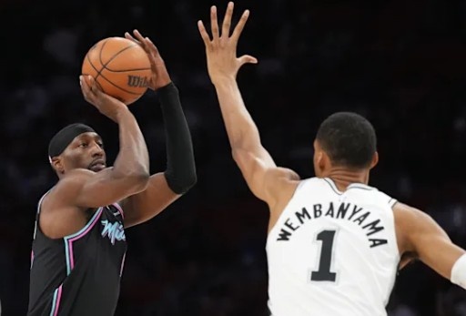 开云电竞-文班亚马：“降龙十八掌！”